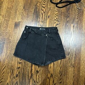 Zara black denim skort